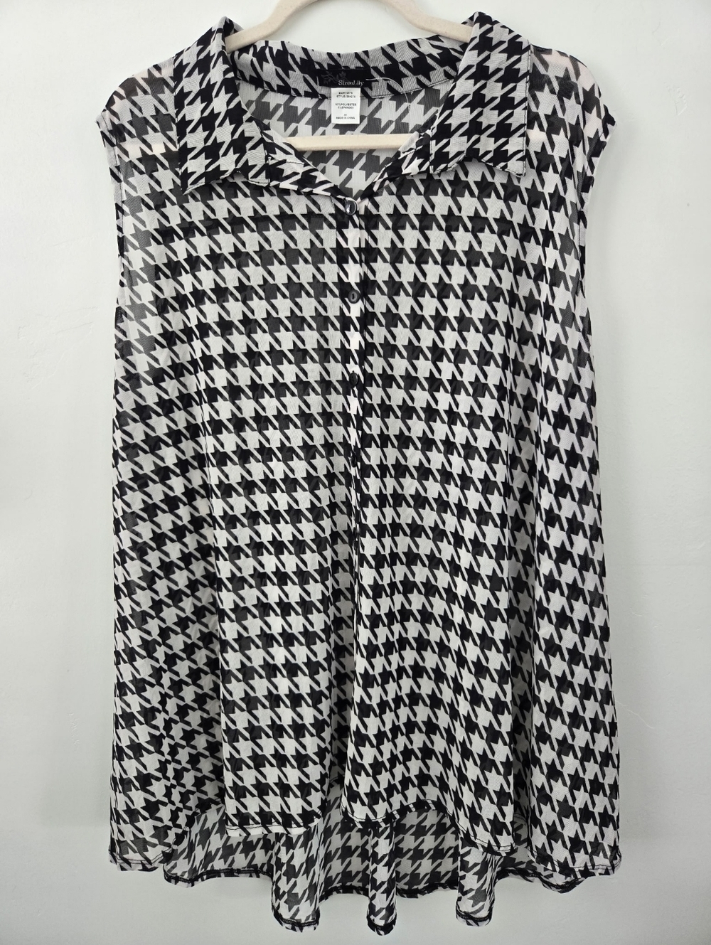 SirenLily Mesh Semisheer black white houndstooth button down sleeveless top 3X.